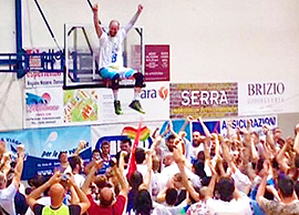 b basket vittoria canestro