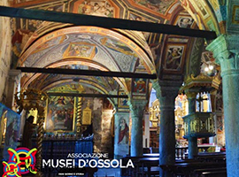 b baceno chiesa interno