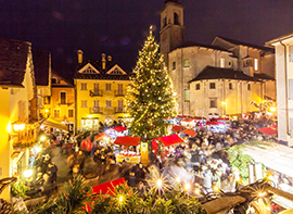 b mercatino vigezzo albero alto