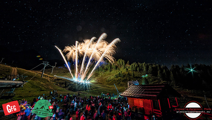 Più di 1000 persone a San Domenico per Vette d'artificio. Fotogallery