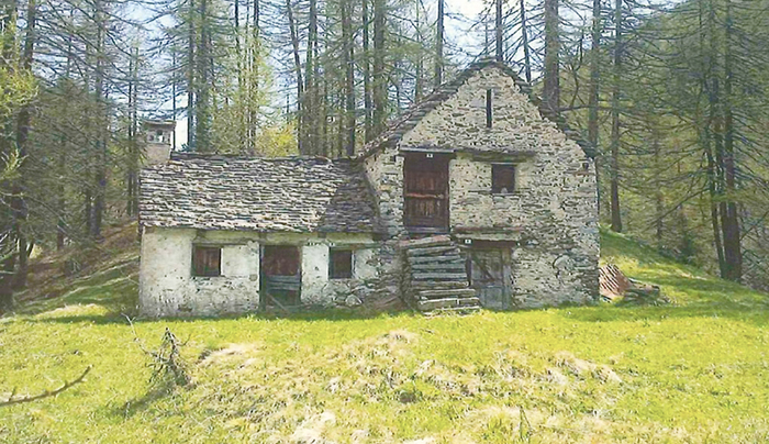 Nessun acquirente per “casa Manera” al Devero. Il comune ci riprova, nuovo bando
