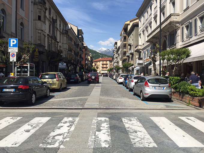 Niente posteggi per due giorni in centro a domo, si rifà la pavimentazione