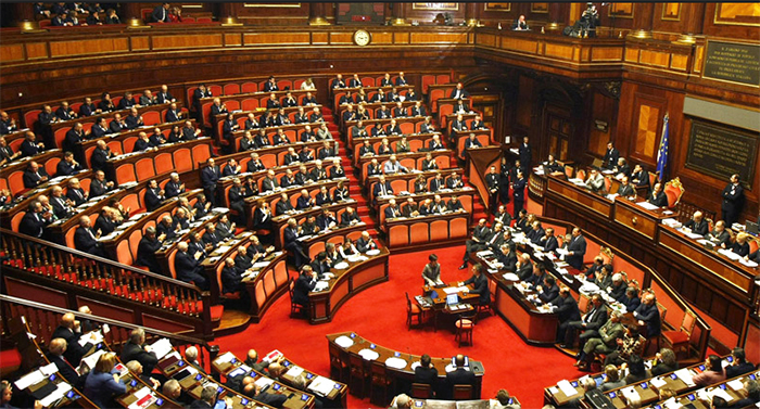 Lo scatto della pensione per 608 Parlamentari e lo Ius soli nel nuovo editoriale di Max Polli