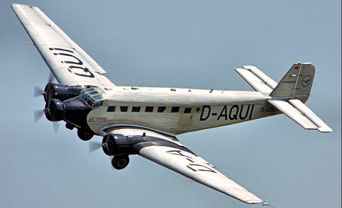 Aereo turistico d'epoca decolla dal Ticino e si schianta sulle Alpi. Si temono 20 morti