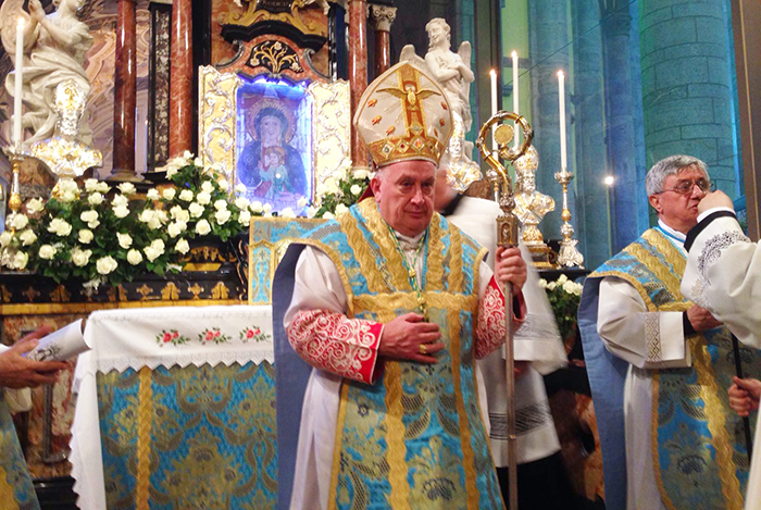 Re: il vescovo celebra l'anniversario del Miracolo. Martedì Messa per i due morti nella frana