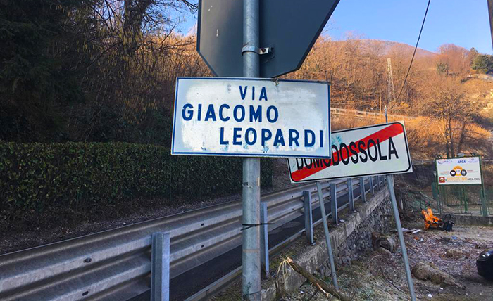 Corse in moto in via Leopardi, forse con scommesse. Segnalazioni alle forze dell'ordine