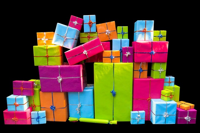 La festa del regalo riciclato per fare beneficenza