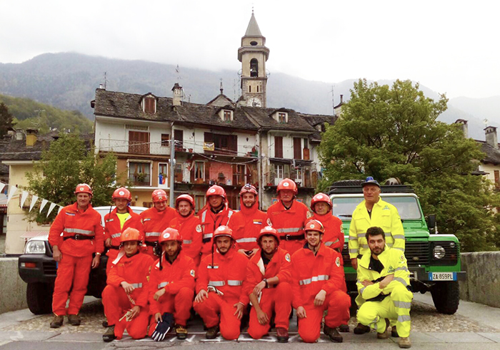 Esercitazione congiunta tra Aib di Varzo e Vigili del fuoco. Fotogallery