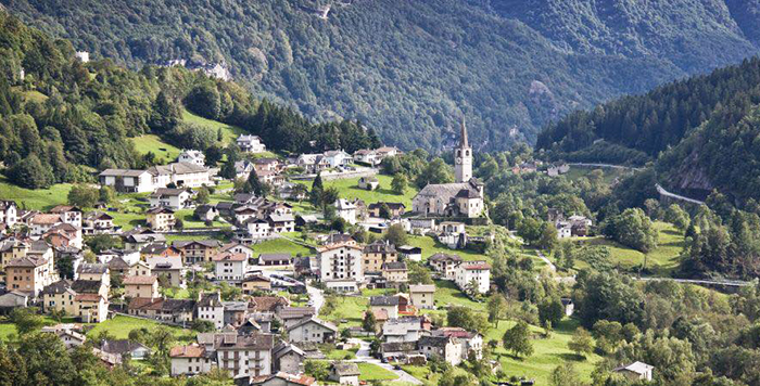 Baceno contro la chiusura della filiale del Banco Popolare