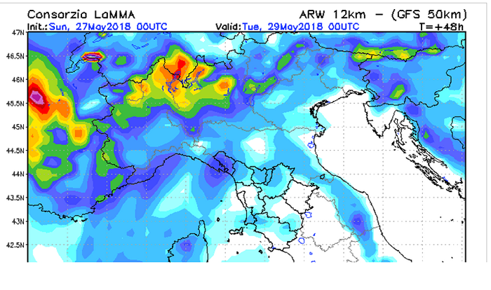 Meteo: domenica peggiora in giornata. Maltempo lunedì con temporali forti