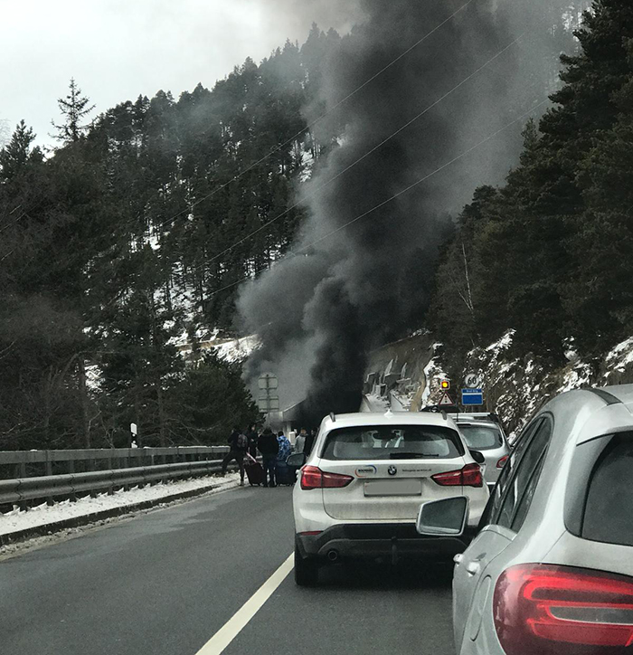 fumo incendio svizzera sempione gen 19