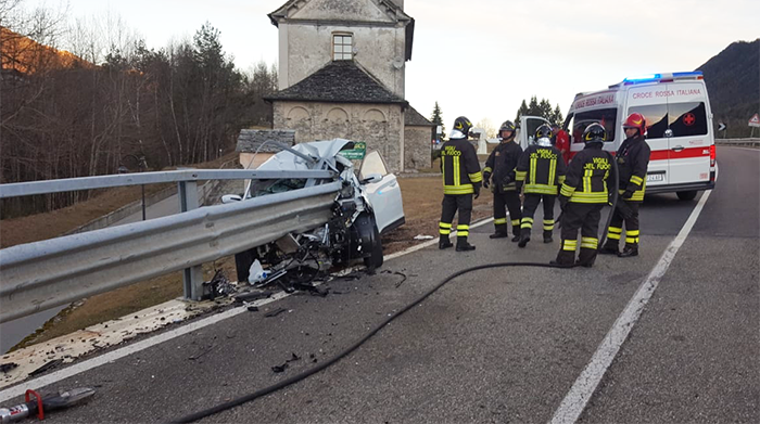 Schianto a Druogno, auto contro il rail: ferito in modo grave il conducente