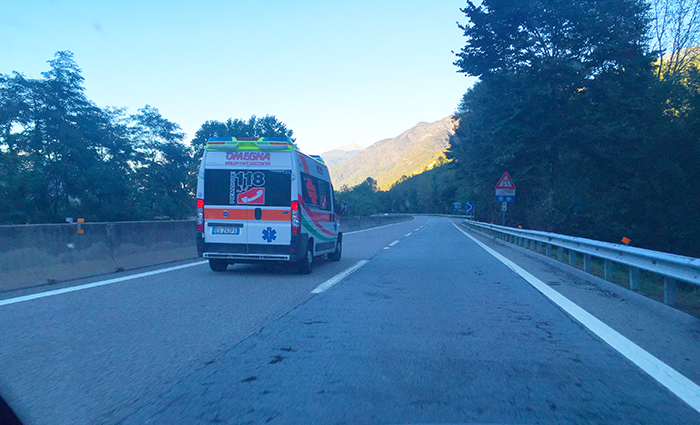 Portato al Dea uno dei tre motociclisti coinvolti nell'incidente in superstrada