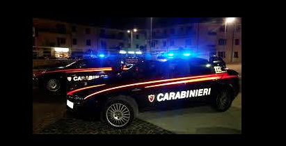 carabinieri notte due auto