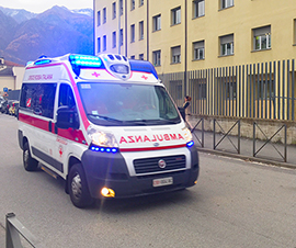 corta ambulanza ospedale