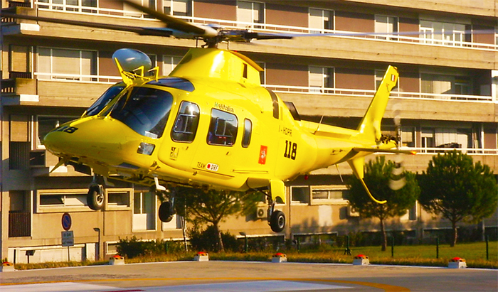 Incidente sulle piste a San Domenico, sciatore elitrasporato al Dea
