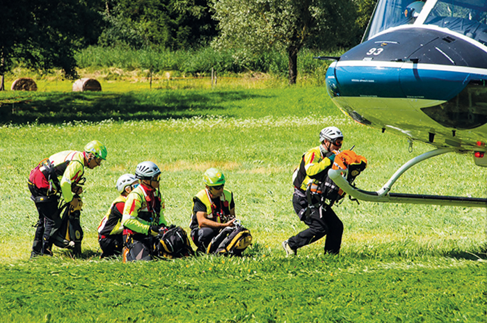 Accusa un malore in alta val Bognanco, elitrasportato al Dea