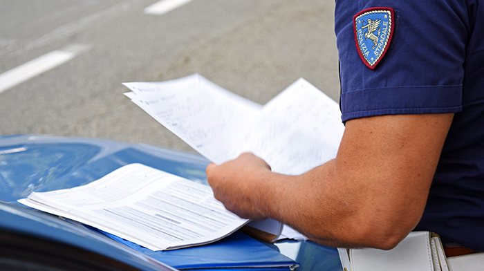 Due taxi abusivi a Domo ed uno a Gravellona: sequestro della carta di circolazione e multa