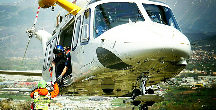 Appello dal Soccorso alpino per sostenere le famiglie dei soccorritori caduti in elicottero in Abruzzo