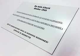 corta foto targa partigiani svizzera