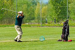 corta golf giocatore swing