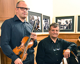 corta bassa disco piano violino