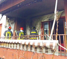 corta vigili fuoco casa fumo
