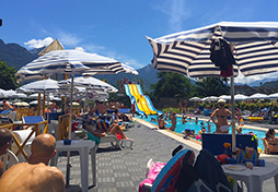 corta piscina domo scivolo