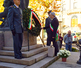 corta cattrini monumento