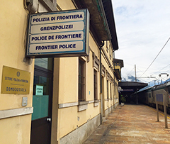corta polizia frontiera uffici treno