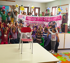 corta rebecca crodo sedia bambini