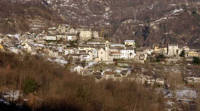 Crevoladossola Oira panorama
