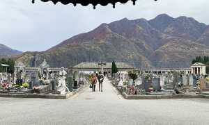 cimitero domo vista due mascherina