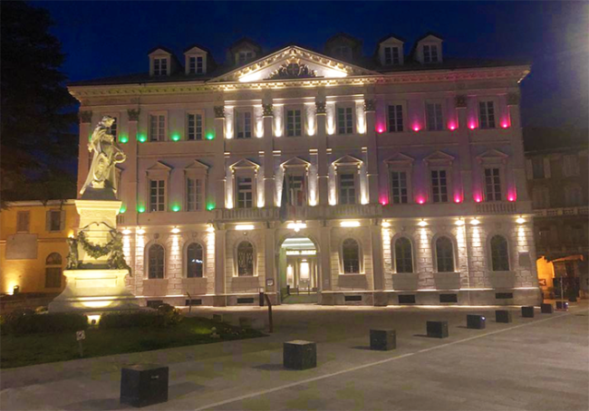 comune tricolore notte domo